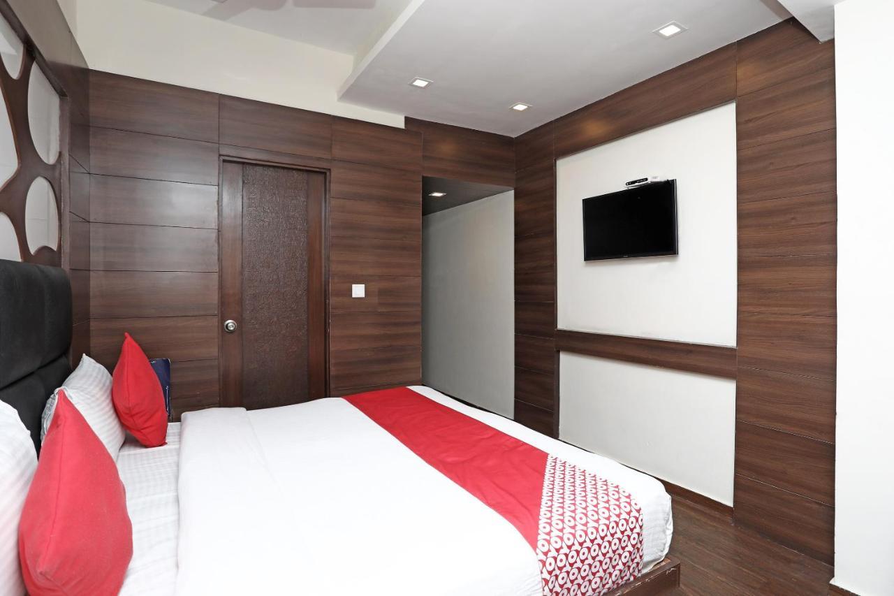 Oyo 4956 Hotel Maharaja Palace Kanpur Extérieur photo