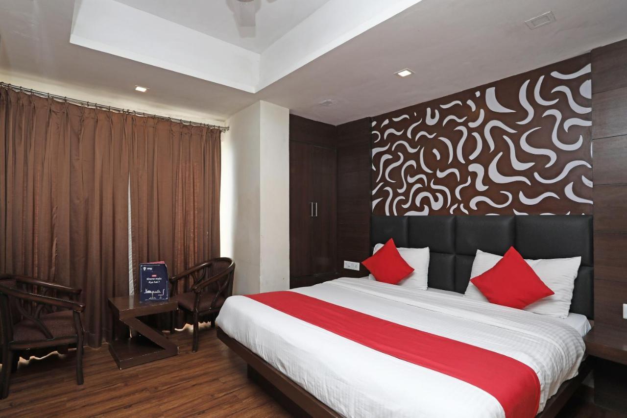 Oyo 4956 Hotel Maharaja Palace Kanpur Extérieur photo