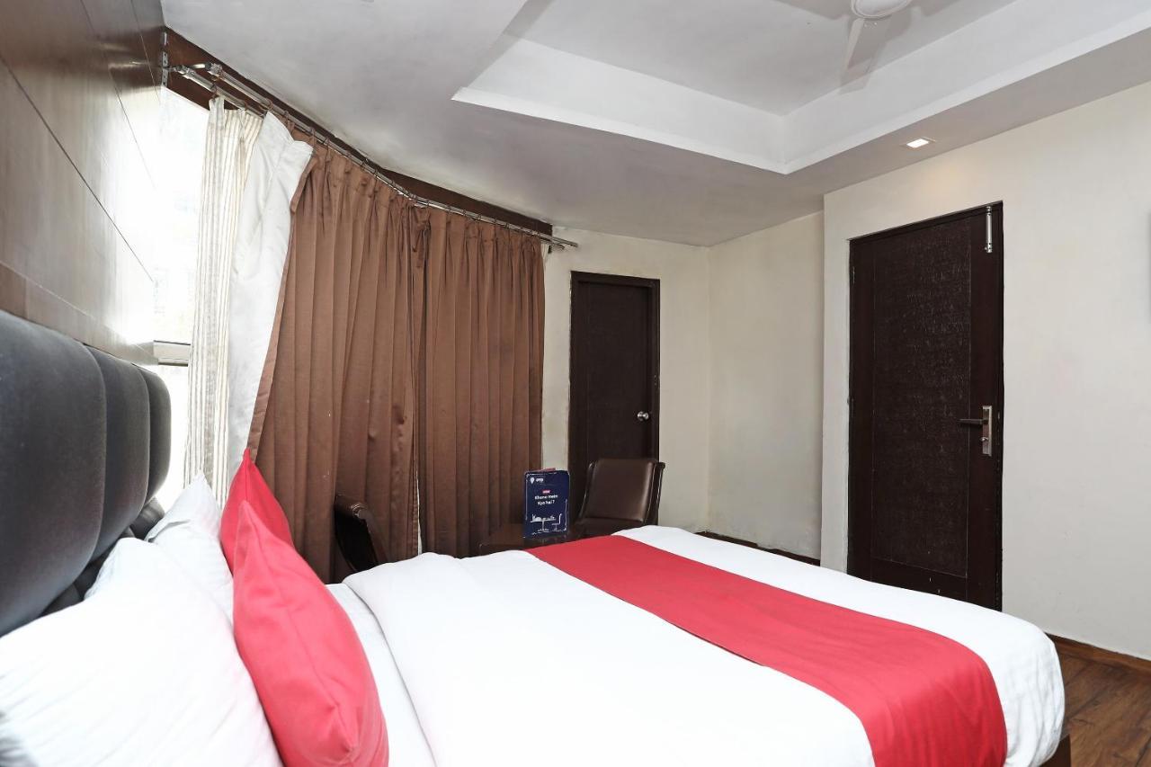Oyo 4956 Hotel Maharaja Palace Kanpur Extérieur photo