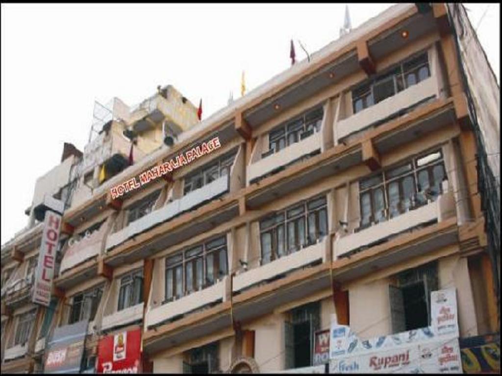 Oyo 4956 Hotel Maharaja Palace Kanpur Extérieur photo