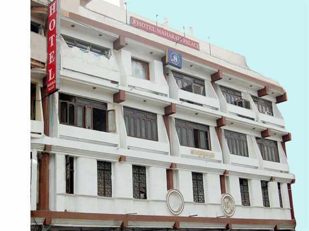 Oyo 4956 Hotel Maharaja Palace Kanpur Extérieur photo