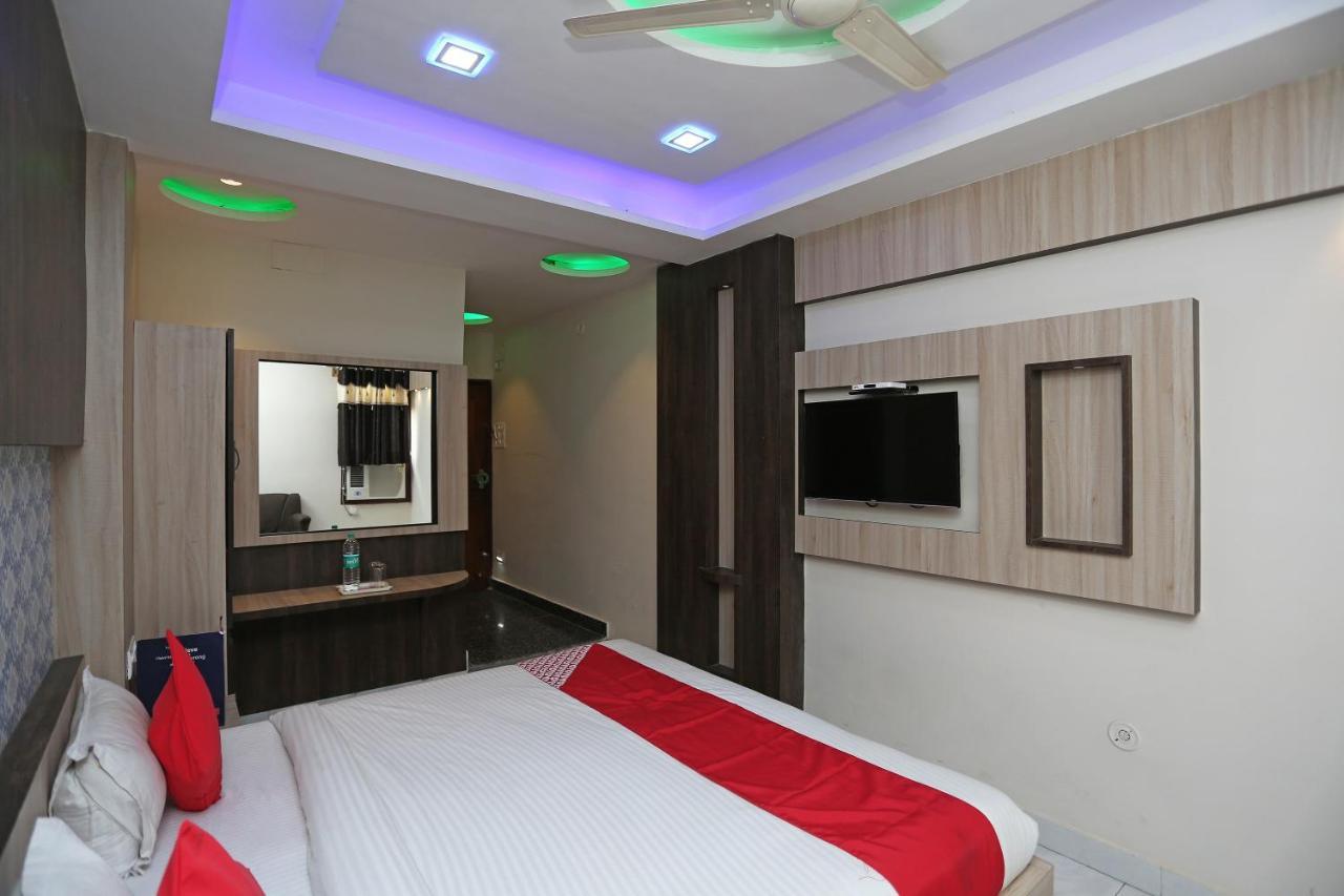 Oyo 4956 Hotel Maharaja Palace Kanpur Extérieur photo